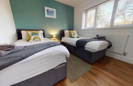 SRK Serviced Accommodation, 2 Bedroom Private Apartment, Business, Leisure, Contractors - Foto 22