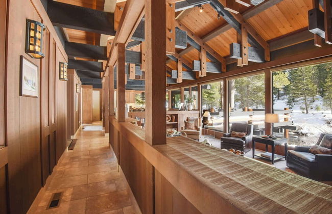 Joy on the River Stunning Waterfront Home for 10 - Foto 2