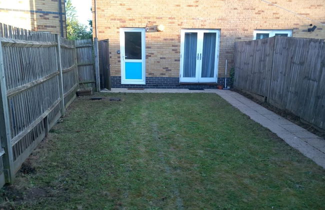 Cosy 1-bed Studio in Northolt - Foto 16