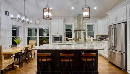 Lakefront, Saltwater Pool, Backyard Oasis, Private Dock, Home Gym - Foto 5