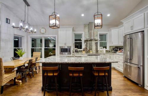 Lakefront, Saltwater Pool, Backyard Oasis, Private Dock, Home Gym - Foto 5