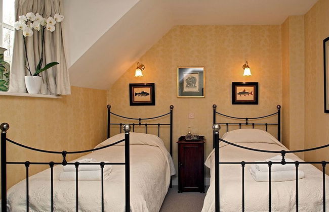 Aintree Cottage - Photo 2