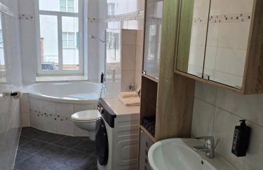 Boardinghouse mit 10 großen Apartments mit Parkplatz und Balkon - Photo 35