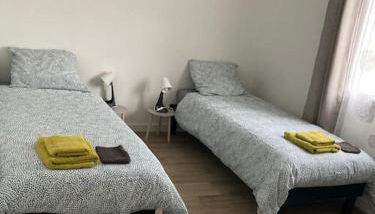 Maison Chaleureuse à 10 min du Futuroscope - Foto 2