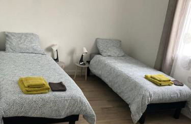 Maison Chaleureuse à 10 min du Futuroscope - Foto 2