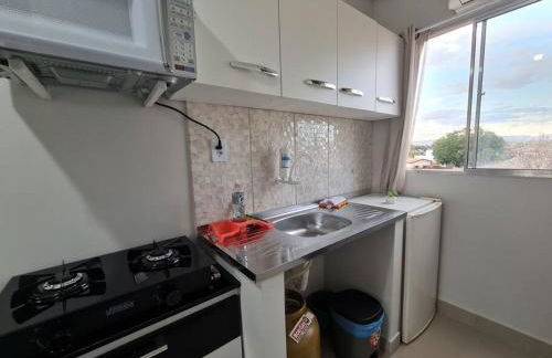 Kitnet310 centro, linda vista janela,tv smart, ar - Foto 10