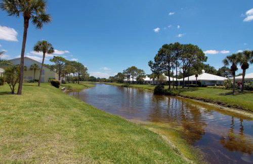 Lagoon front 2BR condo overlooking the golf course - Foto 18