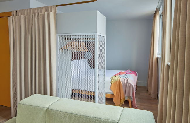 Eden Locke - Photo 54