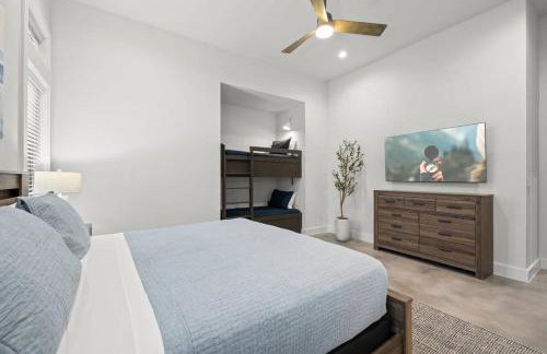 Wave on Wave Haus and Concierge Services - Photo 20