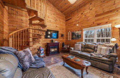 Peaceful Hideaway Treehouse near Little River Canyon - Foto 63