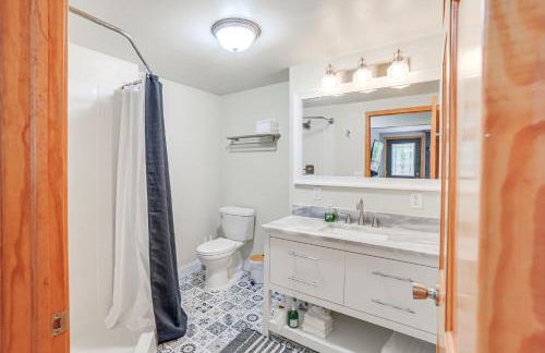 Walk to Water Lake House in Suring! - Foto 12