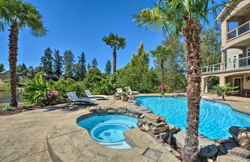 Luxe Getaway with Riverfront Views in Grants Pass! - Foto 40