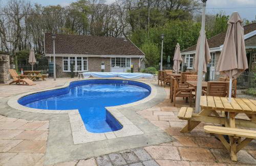 Badger Sett in Granite Henge near Looe - Foto 16