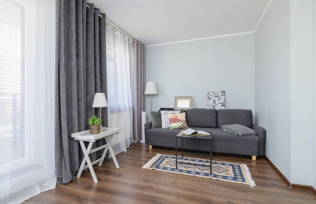 5th Floor Studio in Katowice by Renters - Photo 7