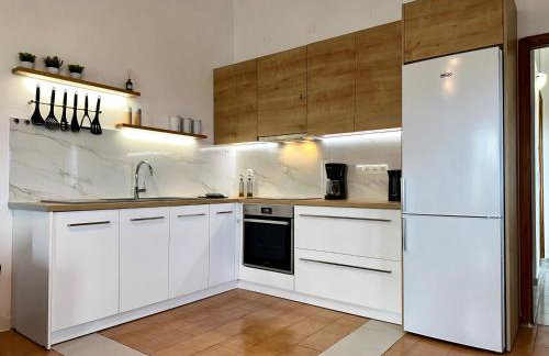 Romanza Kournás - Foto 3