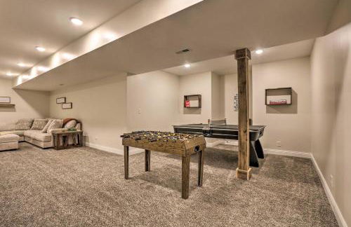 Chic Williamstown Retreat with Pool and Hot Tub! - Foto 23