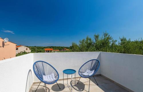 Adorable Home With Private Garden and Bubble Bath - Foto 6