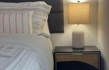 NEW Chic & Cozy 1BD Apartment Near East River, Minutes from Central Park - Foto 34