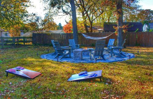 4BR House Mins to Downtown Annapolis with Firepit, Basement Bar, & Sleeps 12 - Foto 34