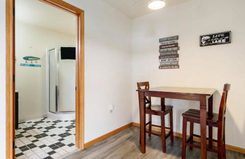 Lakeside Double Queen Suite Upper-Level Retreat - Foto 20