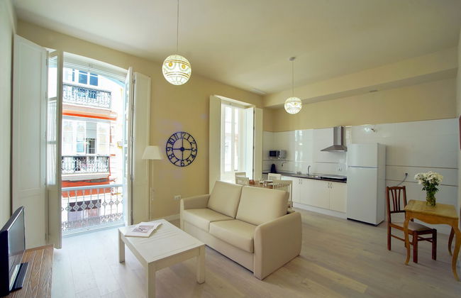 Hotel Casa Palacio Cadiz - Photo 1