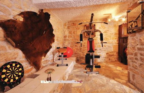 Four-Bedroom Holiday Home Lovinac With An Outdoor Swimming Pool 09 - Foto 52