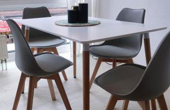 Charming Old Town Apartments - Photo 3