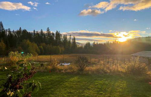 Rural Kettle Falls Bunkhouse with Airstrip and Trails! - Foto 30