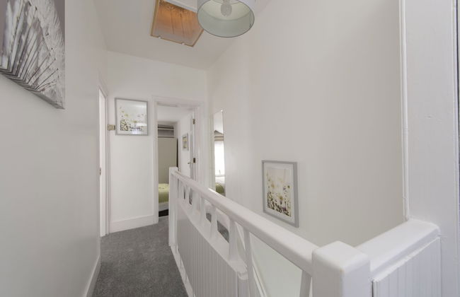 Fortified Three Bedroom Home - Foto 19