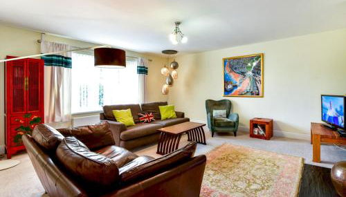 Spacious 4 Bedroom home with Parking Garden - Pass the Keys - Foto 5, Other