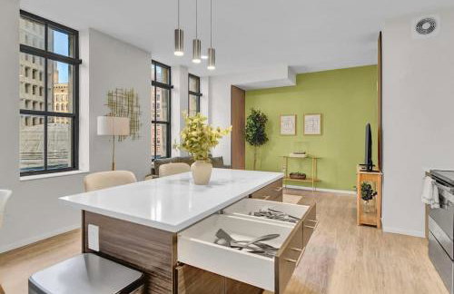 The Dirty Martini Den Classic style Extra Dirty - Foto 31