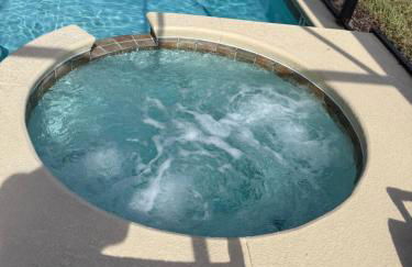 SOLANA 7 Bed Rooms FAMILY VACATION VILLA-Private Pool and SPA - Photo 50