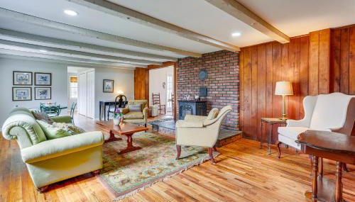 Historic Farmhouse in Layton with Deck! - Foto 4