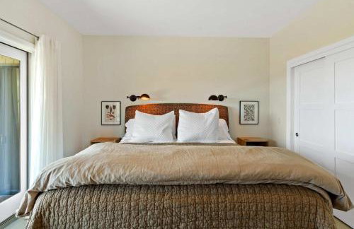 Breathtaking Views of the Pacific Ocean Rooftop Balcony Gourmet Kitchen and Hot Tub overlooking Golf Course - Foto 18