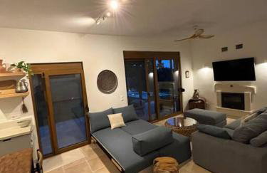 Paralia Homes cheerful 2 bedroom with pool, unit #1 - Foto 52