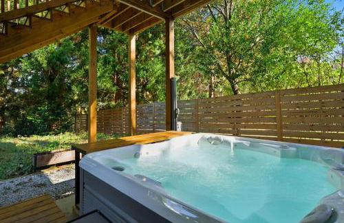 4BR Urban Oasis with Rooftop and Jacuzzi - Foto 44