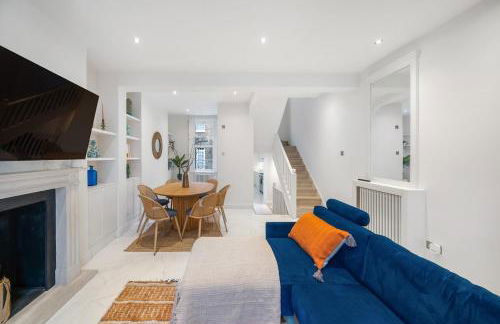New stylish 3-Bed Pimlico House near Big Ben - Photo 3