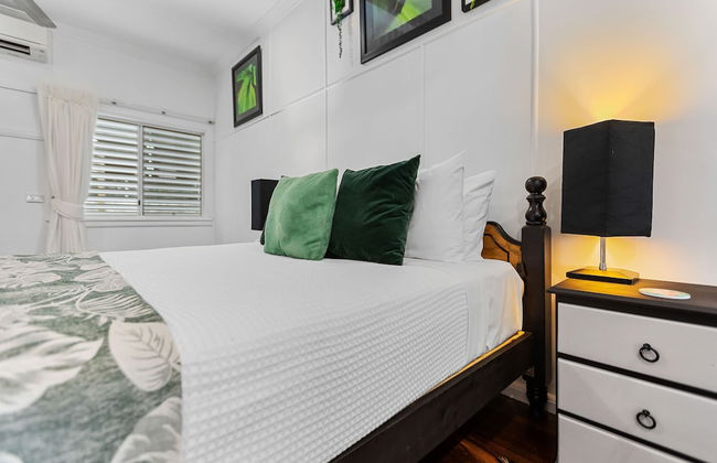Crystal Cottage Cairns - Photo 9