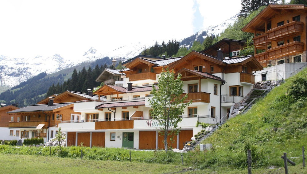 Chalet in Saalbach Near Ski Lift - Foto 1, Imagem principal