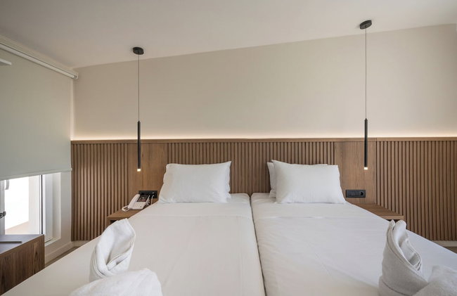 Marika Beach Hotel - Photo 100