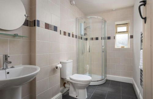 Stanway House, 8 bedroom, 8 Bath - Photo 18