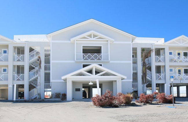 Island Inn - Photo 26