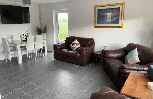 Cosy bungalow with views, walks, garden & parking. - Foto 7