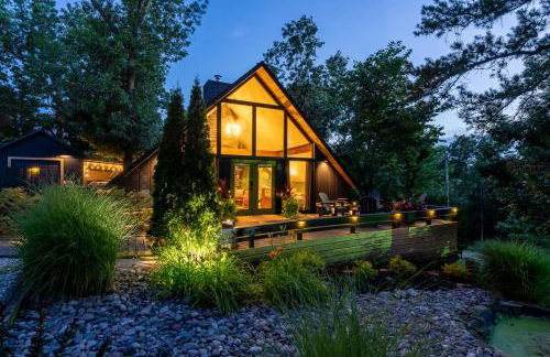 Modern A Frame Cottage - Photo 31