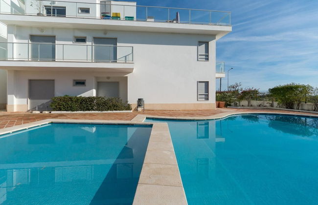 Beautiful Apartment With Terrace and a Pool - Foto 23