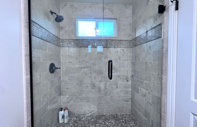 Sensational 6 Bedroom 4 Bathroom Pool Home (3 Master Bedrooms W/bathrooms) - Foto 20