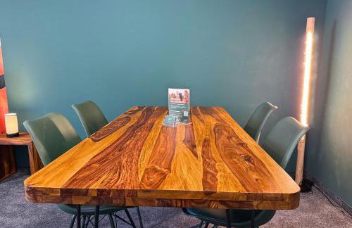 VYLD Fuchs Suite - Urban, Aufzug & Balkon - Foto 20