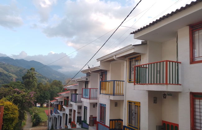 Café de Colores con balcon - Photo 26