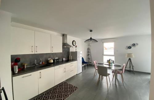 Appartement Orchidées proche centre Ville - Foto 7