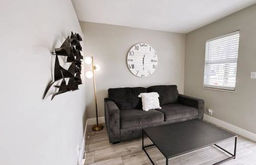 Rustic Retreats Cozy 1BR For 4 Guests Minutes From Las Olas - Foto 4
